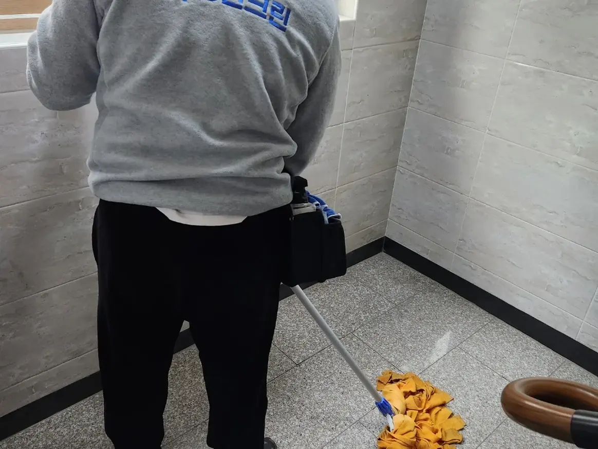 마포구 상수동 건물 복도·대기 동선 야간 위생청소 사례 - 행진크린